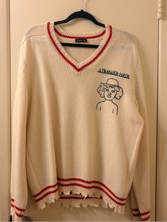 Riccardo Comi Sweaters - Riccardo Comi Stranger Hair Cream V-Neck Sweater with Red Trim